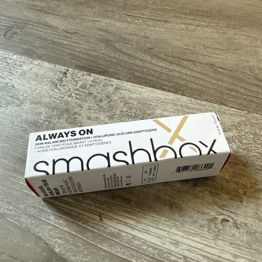 Smashbox Always on Skin-Balancing Foundation Shade L20-W Full Size 1 fl. oz. NEW
